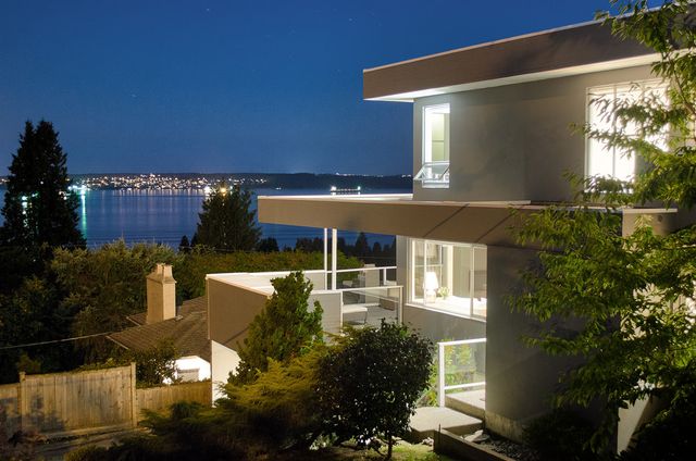 13567 at 1765 24th Street, West Vancouver