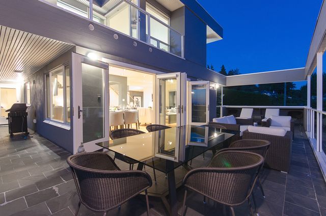 13591 at 1765 24th Street, West Vancouver