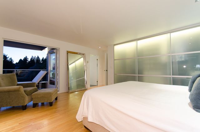 13654 at 1765 24th Street, West Vancouver