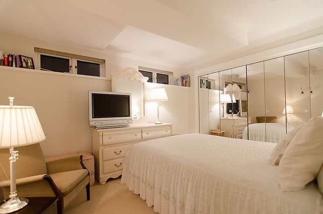 13871 at 4861 The Dale, West Vancouver