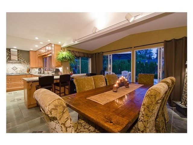 14603 at 1211 Greenbriar Way, North Vancouver