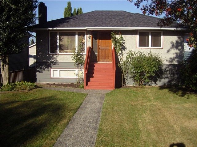 15978 at 1813 Mahon Avenue, North Vancouver