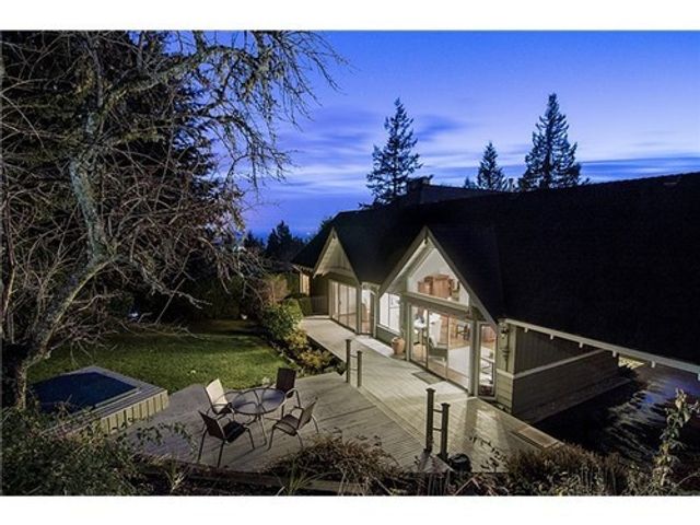 16693 at 4660 Willow Creek Road, West Vancouver