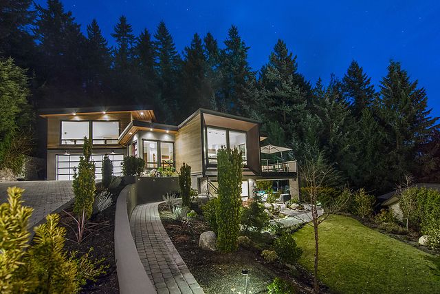 16843 at 4877 Skyline Drive, North Vancouver