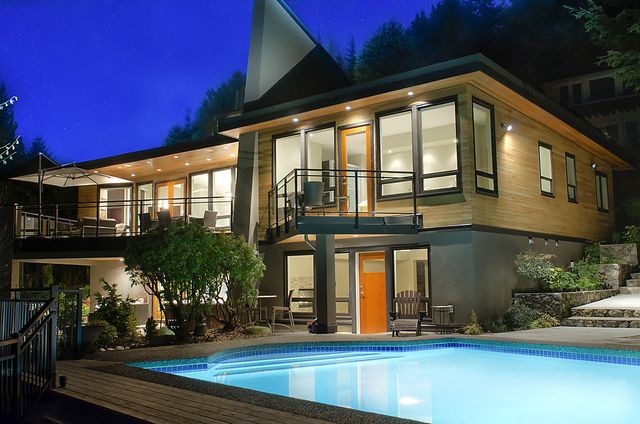 16851 at 4877 Skyline Drive, North Vancouver