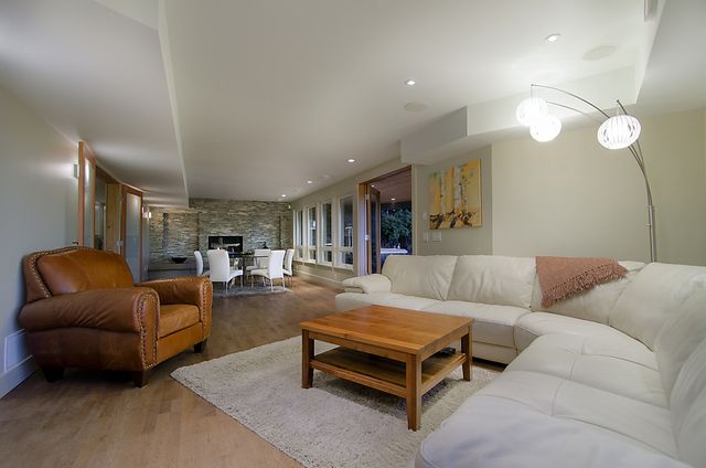 16989 at 4877 Skyline Drive, North Vancouver