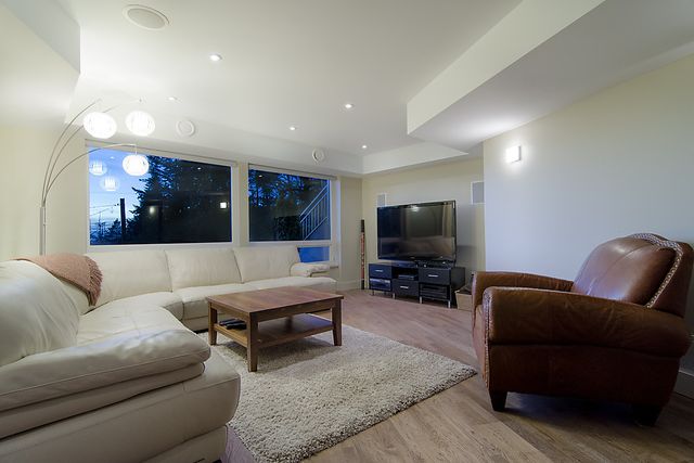 16993 at 4877 Skyline Drive, North Vancouver