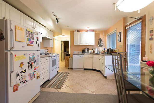 18982 at 109 Balmoral Road, North Vancouver