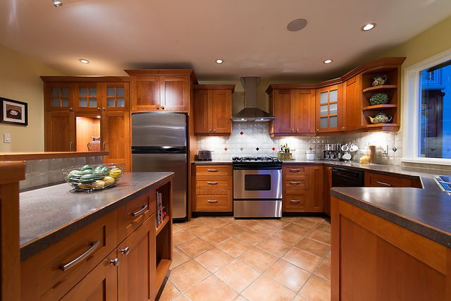 19017-1 at 109 Balmoral Road, North Vancouver