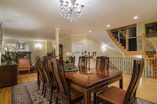 19194 at 2341 Orchard Lane, West Vancouver