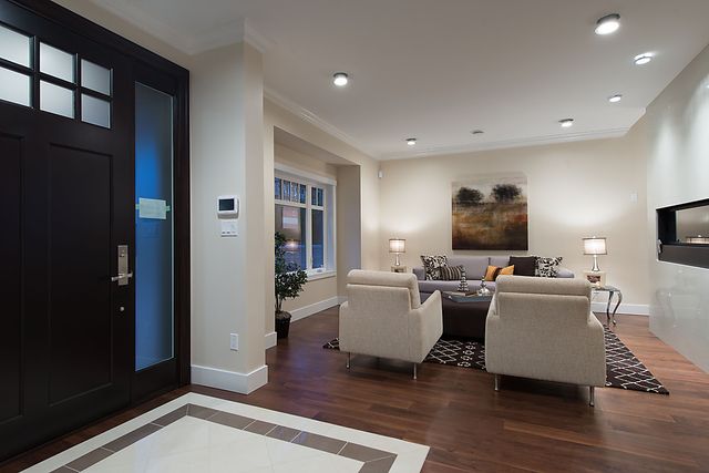 19466 at 677 Crystal Court, North Vancouver