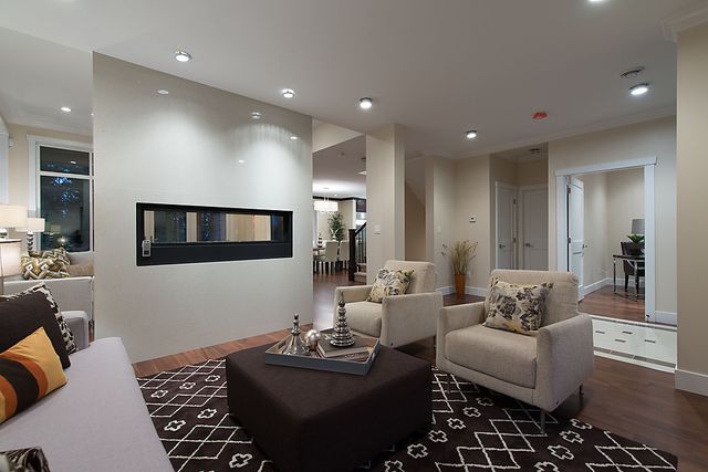 19470 at 677 Crystal Court, North Vancouver