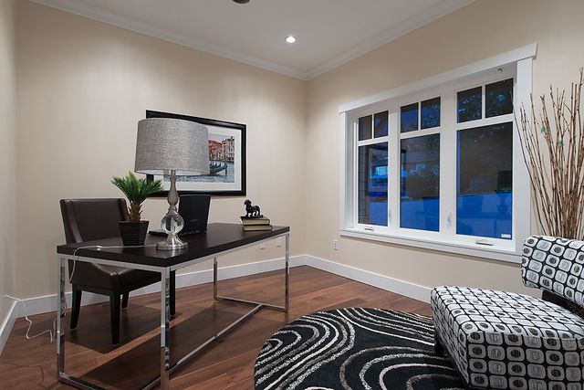 19522 at 677 Crystal Court, North Vancouver