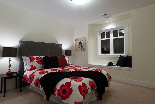 19554 at 677 Crystal Court, North Vancouver