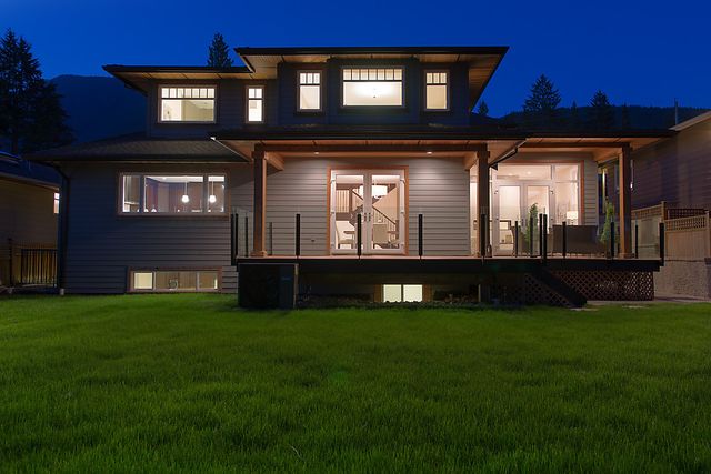 19562 at 677 Crystal Court, North Vancouver