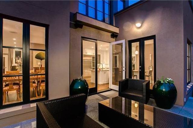 20076 at 3325 Radcliffe Avenue, Vancouver West