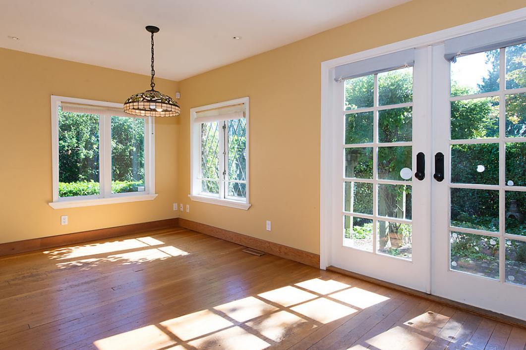 2893 Bellevue Avenue, West Vancouver photo number 2