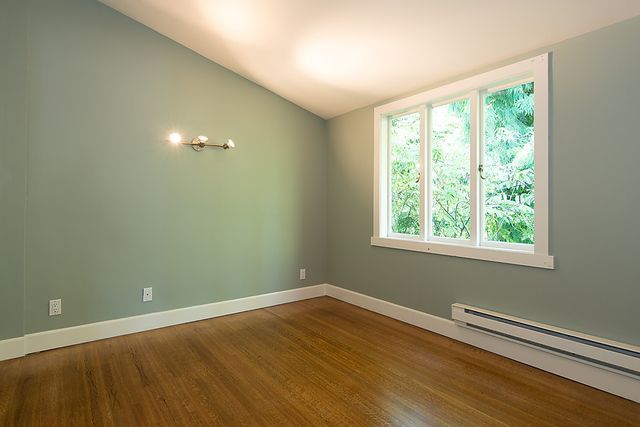 22555 at 2893 Bellevue Avenue, West Vancouver