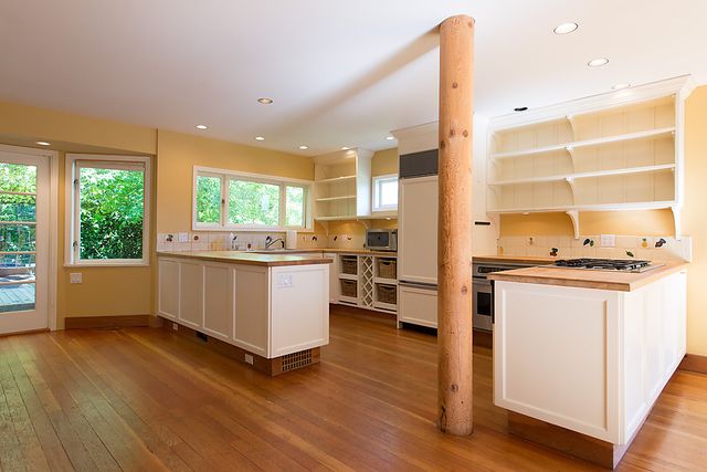 22591 at 2893 Bellevue Avenue, West Vancouver