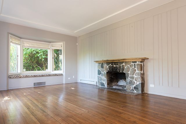22611 at 2893 Bellevue Avenue, West Vancouver