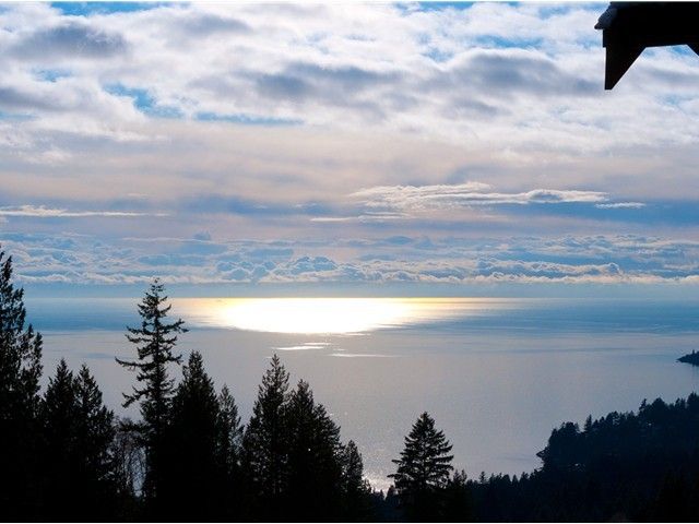 21085 at 2506 Marr Creek, West Vancouver