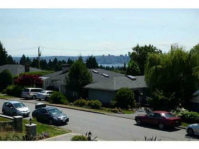 21279 at 4326 Chelsea Crescent, North Vancouver