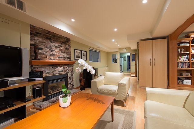 21643 at 1499 Paisley Road, North Vancouver