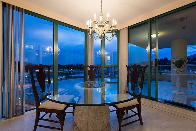 21972 at 10D - 328 Taylor Way, West Vancouver