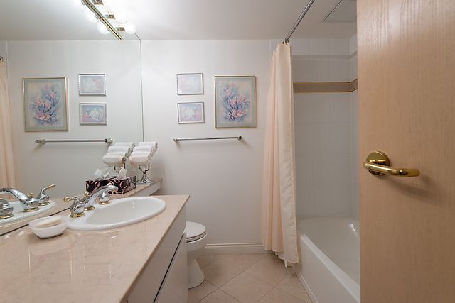 22008 at 10D - 328 Taylor Way, West Vancouver