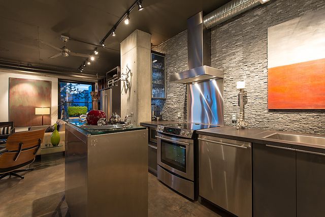 21834 at 203 - 88 Lonsdale Avenue, North Vancouver