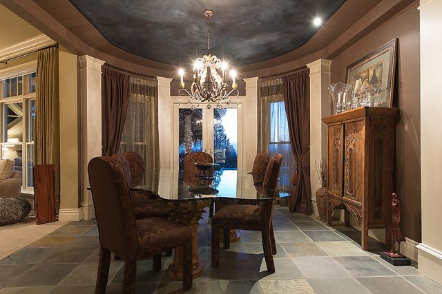 23210 at 4010 Sunset Bolevard, North Vancouver