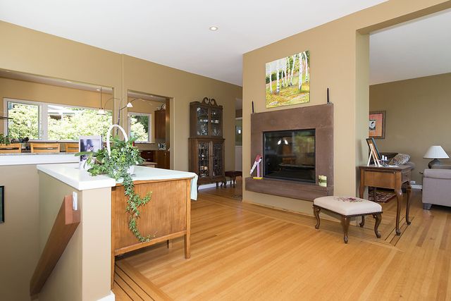 28470 at 1765 Ottawa Avenue, West Vancouver