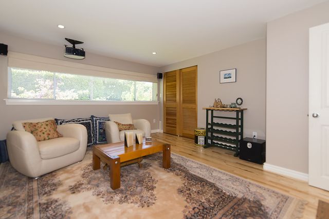 28494 at 1765 Ottawa Avenue, West Vancouver