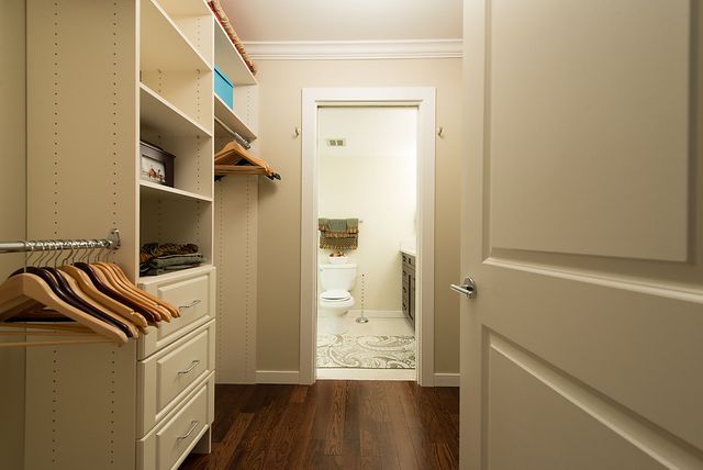 25354 at 501 - 1420 Duchess Avenue, West Vancouver