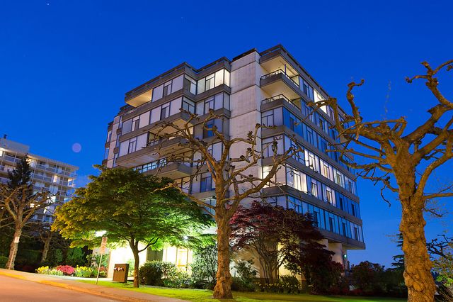 25421 at 501 - 1420 Duchess Avenue, West Vancouver