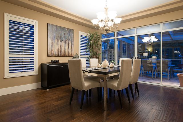 24090 at 4035 Sunset Boulevard, North Vancouver