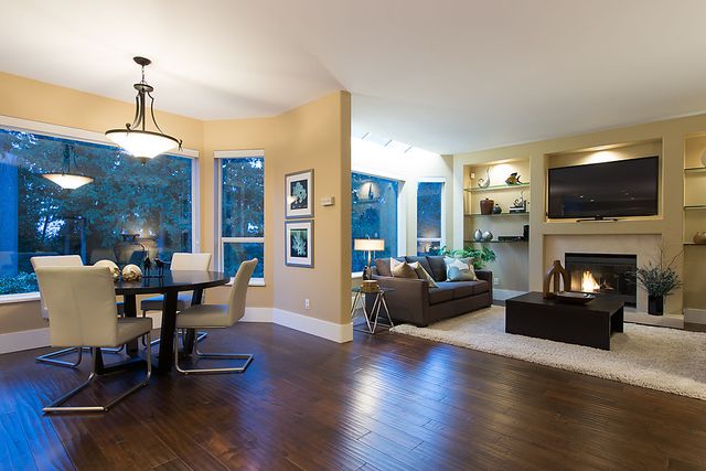 24130 at 4035 Sunset Boulevard, North Vancouver
