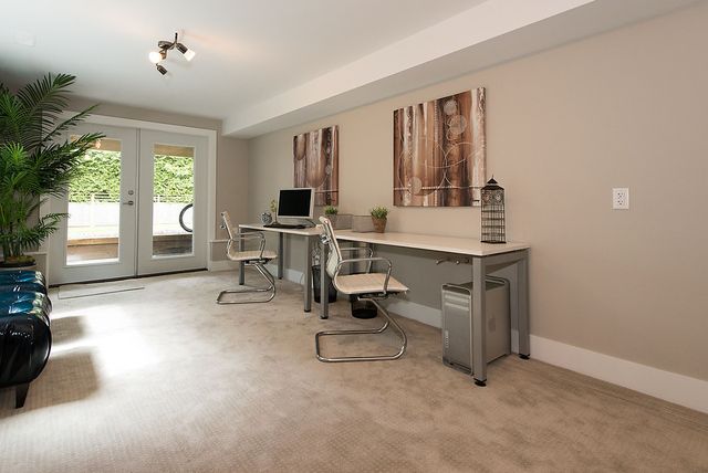 25096 at 4293 Canterbury Crescent, North Vancouver