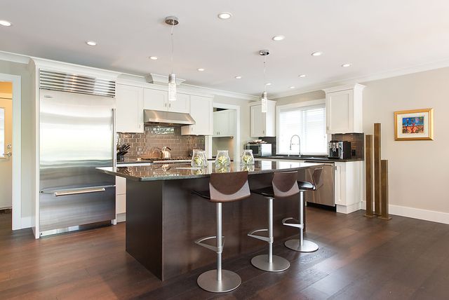 25163 at 4293 Canterbury Crescent, North Vancouver