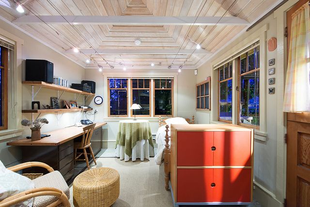 24440 at 3621 Sunset Lane, West Vancouver