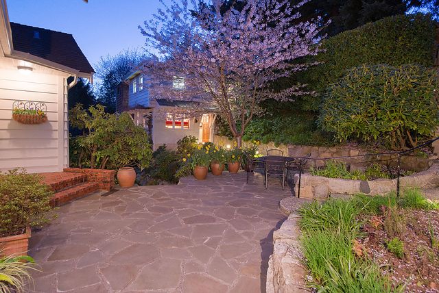 24544 at 3621 Sunset Lane, West Vancouver