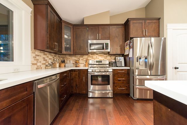 24897 at 568 West 28th Street, North Vancouver