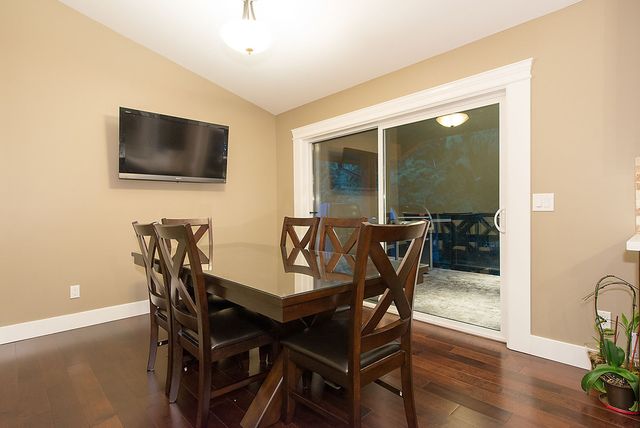 24910 at 568 West 28th Street, North Vancouver