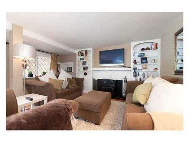 25638 at 4652 Clovelly Walk, West Vancouver