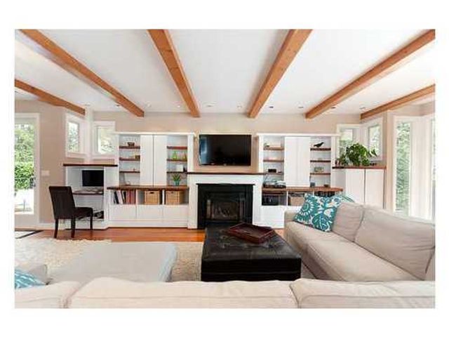 25653 at 4652 Clovelly Walk, West Vancouver