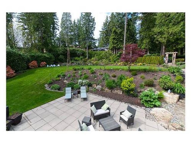 25674 at 4652 Clovelly Walk, West Vancouver