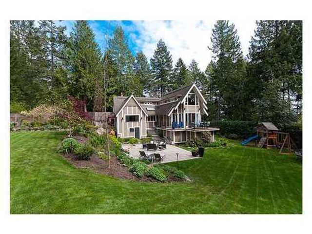 25686 at 4652 Clovelly Walk, West Vancouver