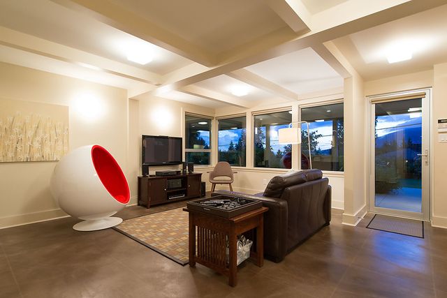 26040 at 4448 Skyline Drive, North Vancouver