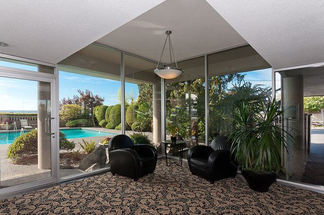 28757 at 1403 - 150 24th Street, West Vancouver