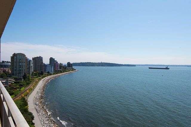 28789 at 1403 - 150 24th Street, West Vancouver